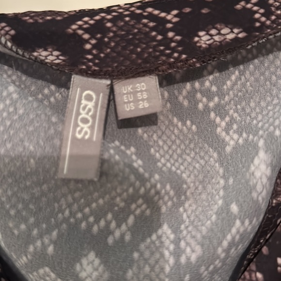 Snakeskin tank top - Picture 3 of 3